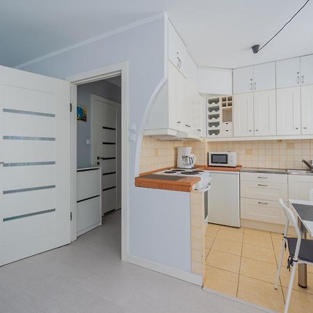 Apartament Z Balkonem Przy Latarni 150M Od Morza Kolobrzeg Bagian luar foto